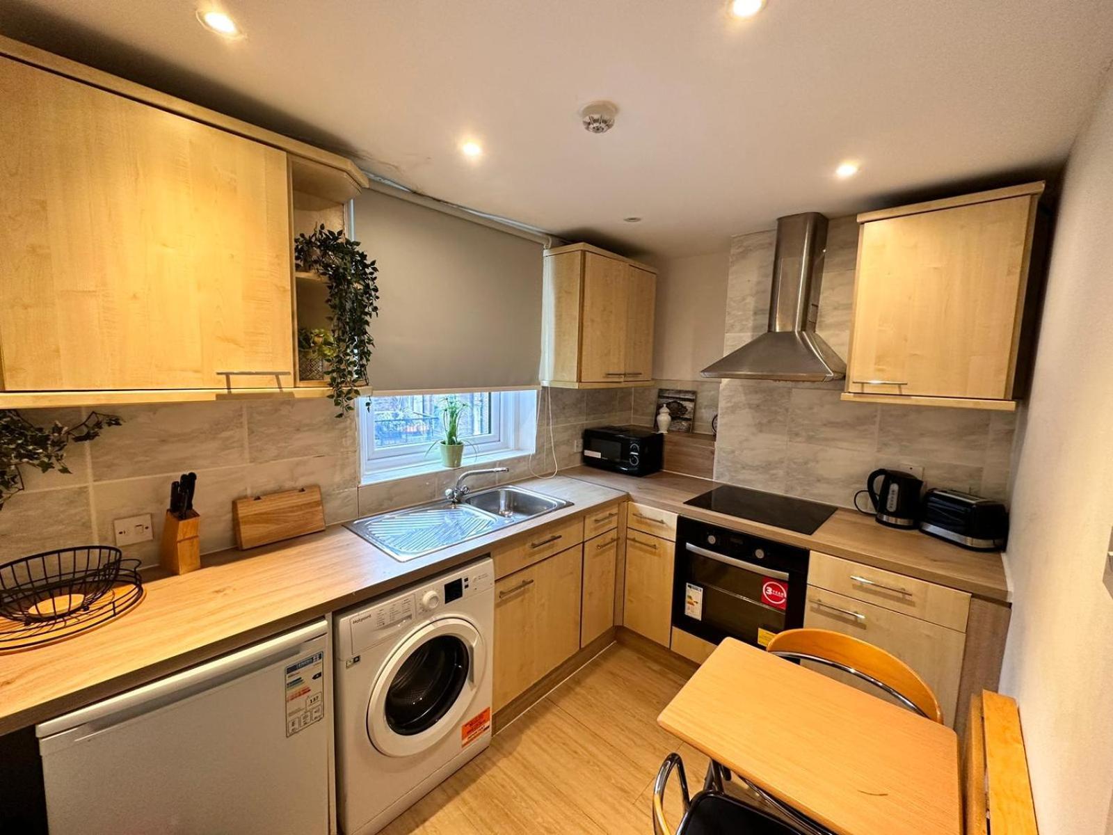 Bright Studio In Central * Londra