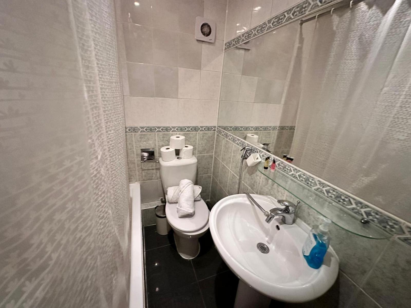 Bright Studio In Central *