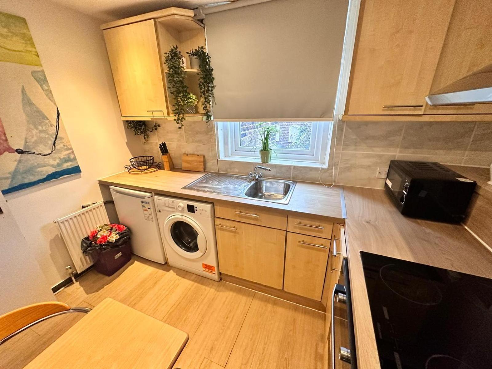 Bright Studio In Central